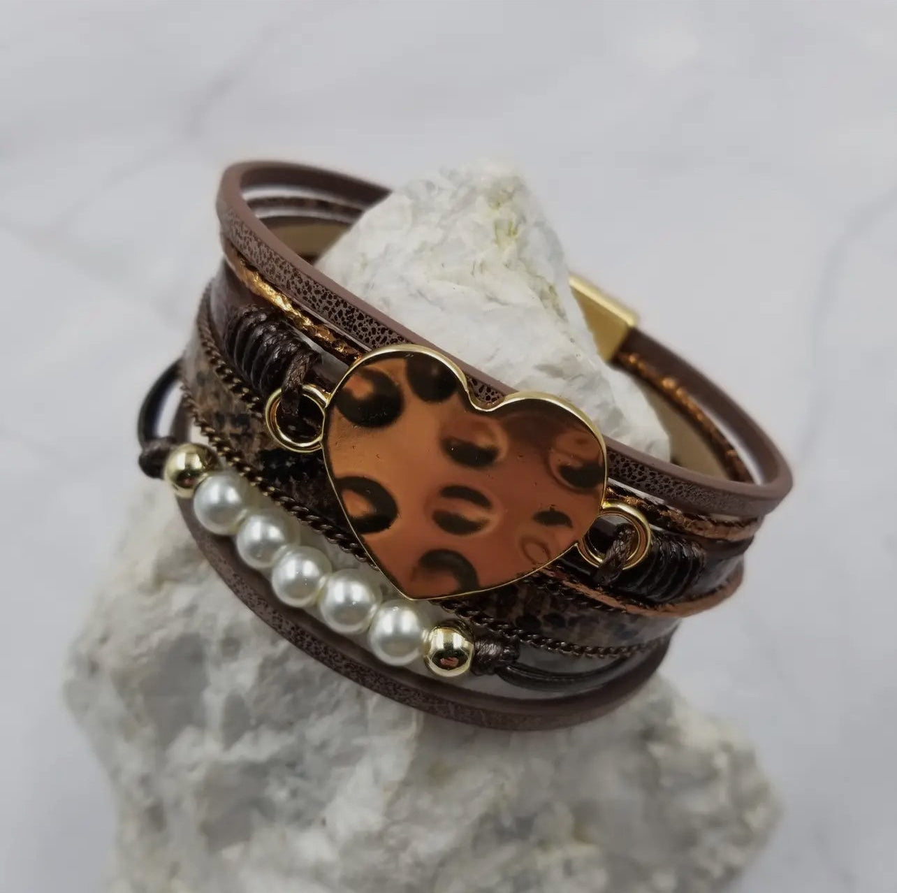 Heart Leather Strap Magnetic Closure Bracelet