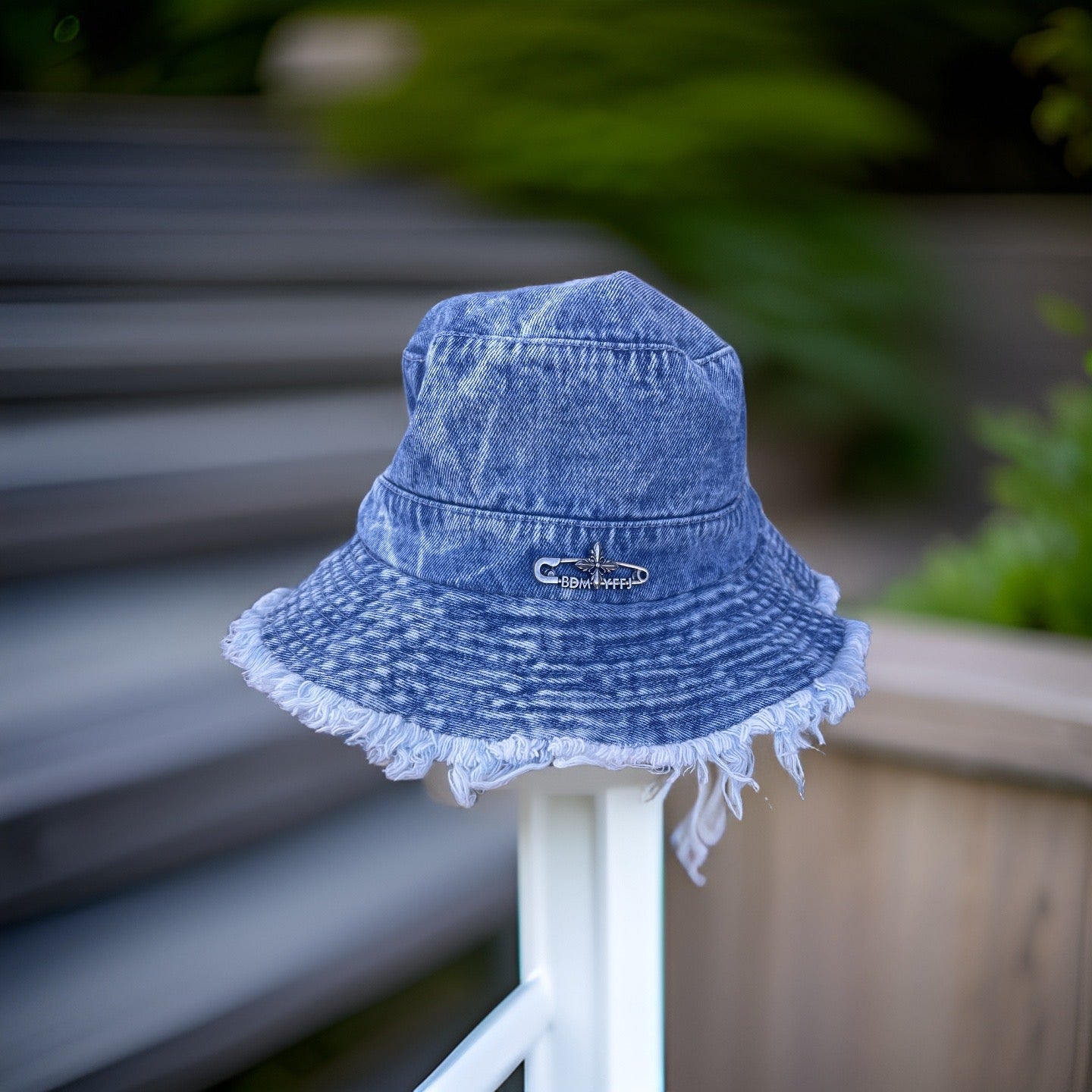 Denim Short Brimmed Distressed Hat