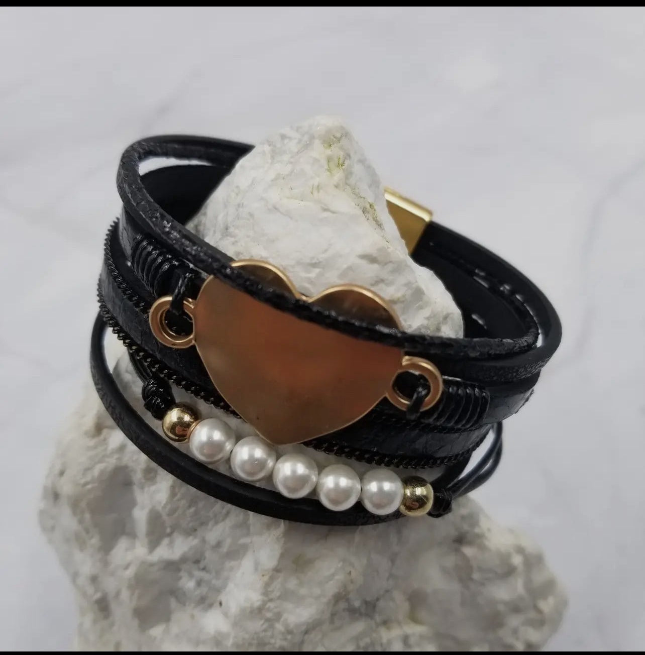 Heart Leather Strap Magnetic Closure Bracelet